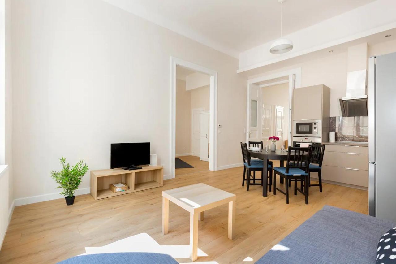 Kresz Geza 29 Westend Station 2 Bedrooms+Living Ac Budapest Exterior foto