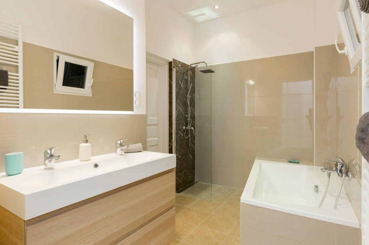 Kresz Geza 29 Westend Station 2 Bedrooms+Living Ac Budapest Exterior foto