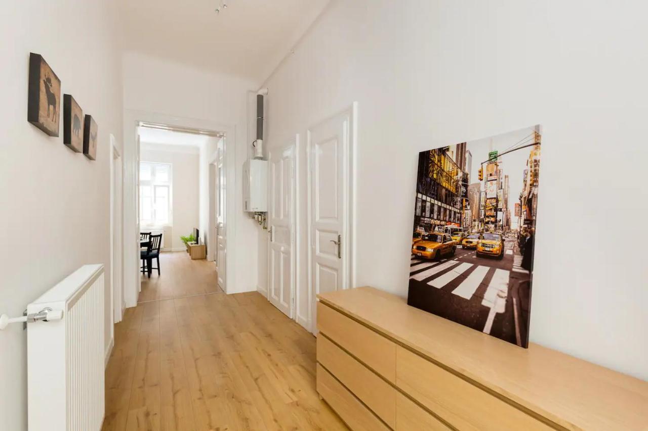 Kresz Geza 29 Westend Station 2 Bedrooms+Living Ac Budapest Exterior foto